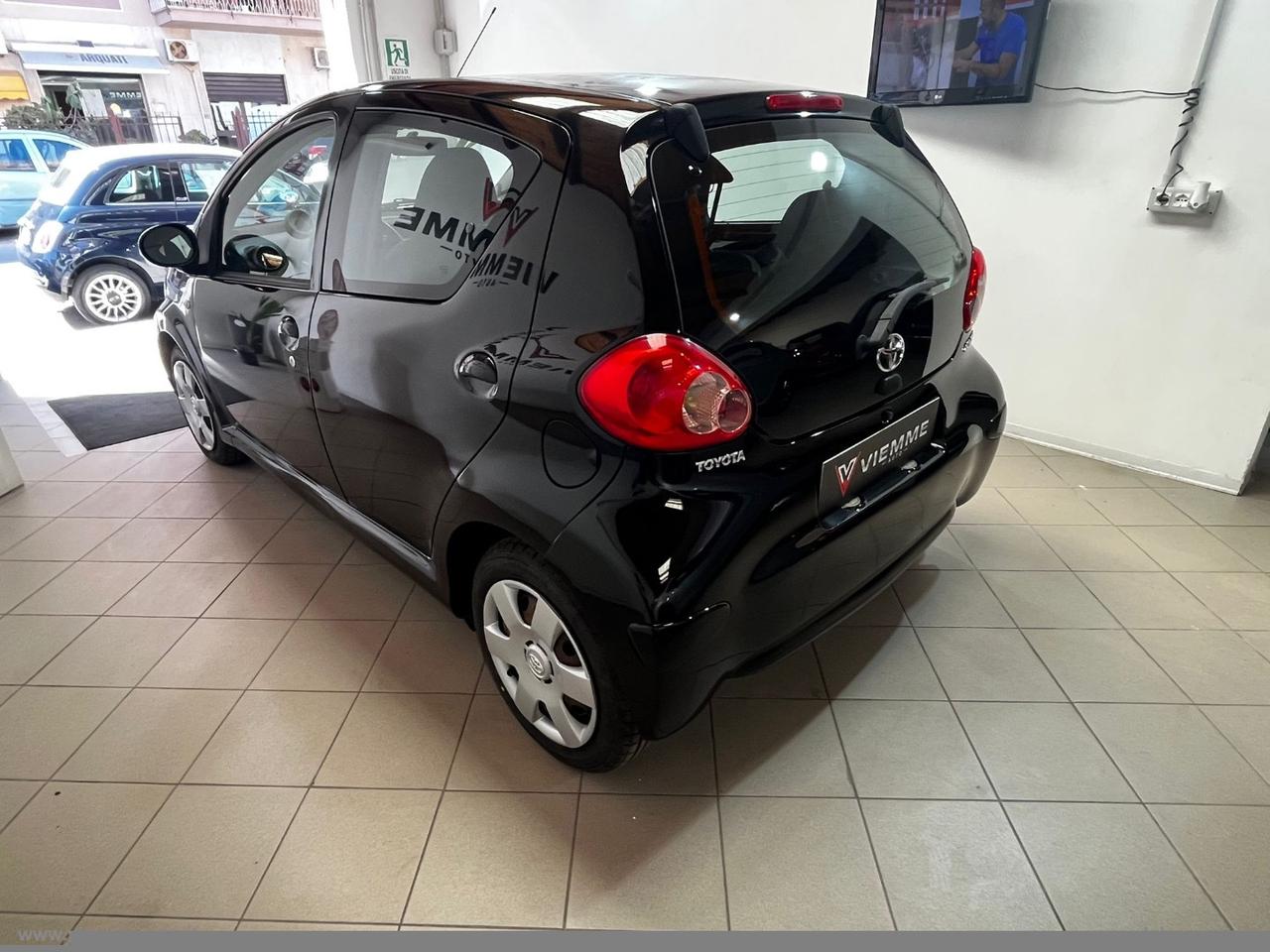 TOYOTA Aygo 1.0 VVT-i 5p. Now