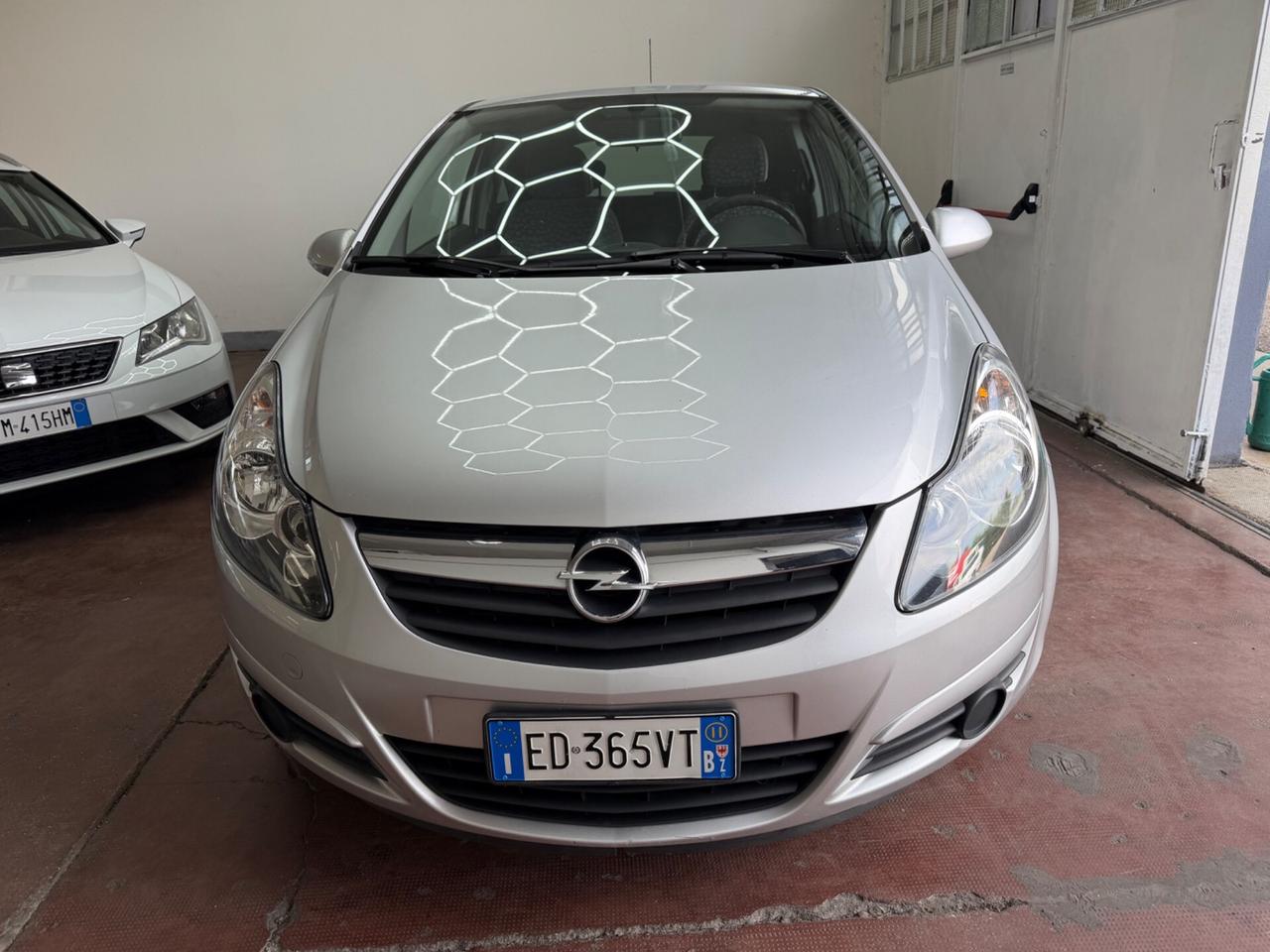 Opel Corsa 1.2 Benzina km 110.000 Neopatentato