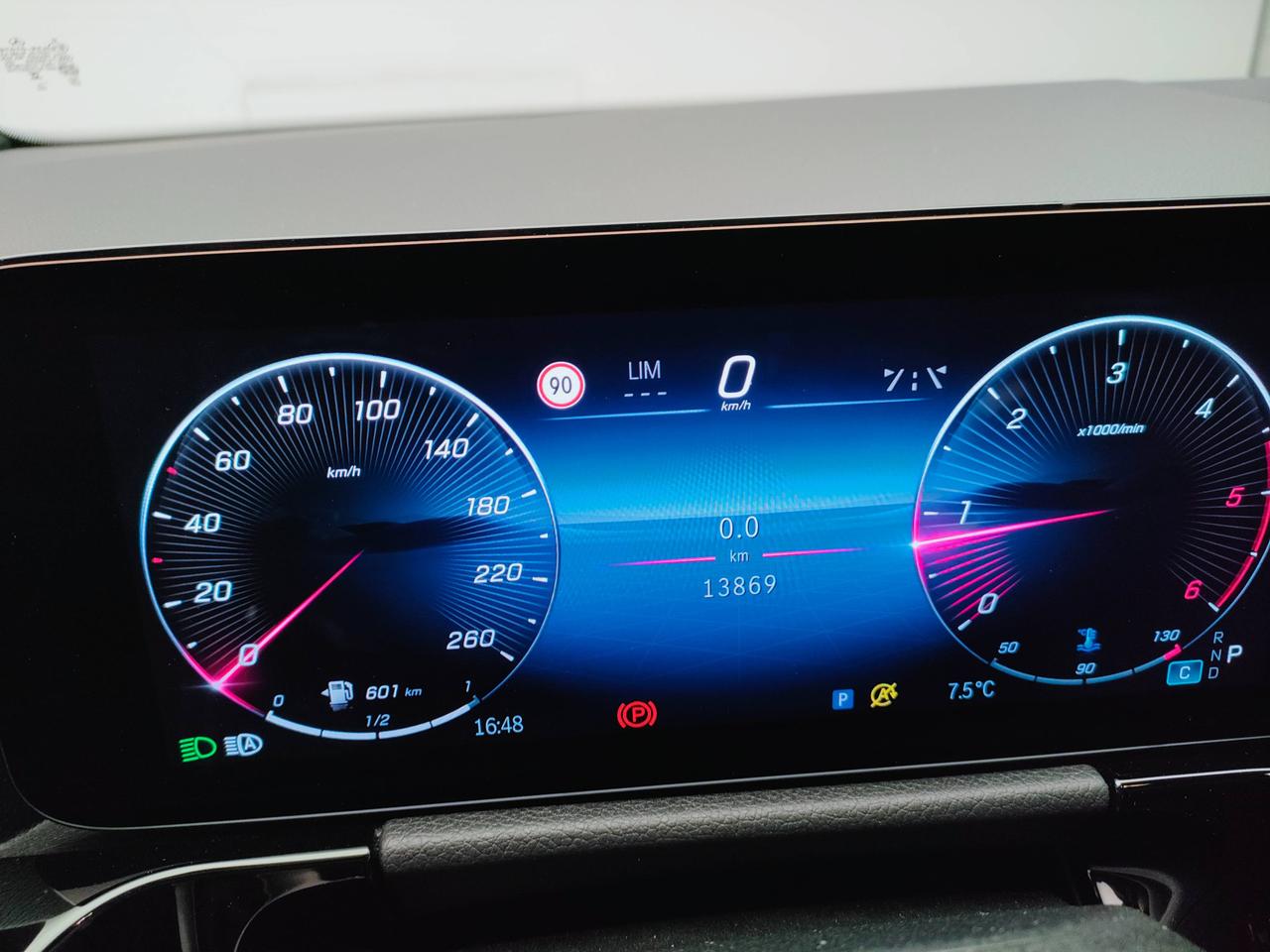 Mercedes-Benz Classe B - W247 2023 - B 180 d AMG Line Advanced Plus auto