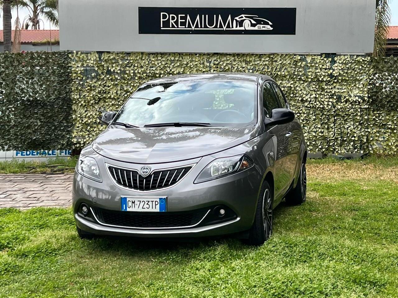 Lancia Ypsilon 1.0 FireFly 5 porte S&S Hybrid Gold