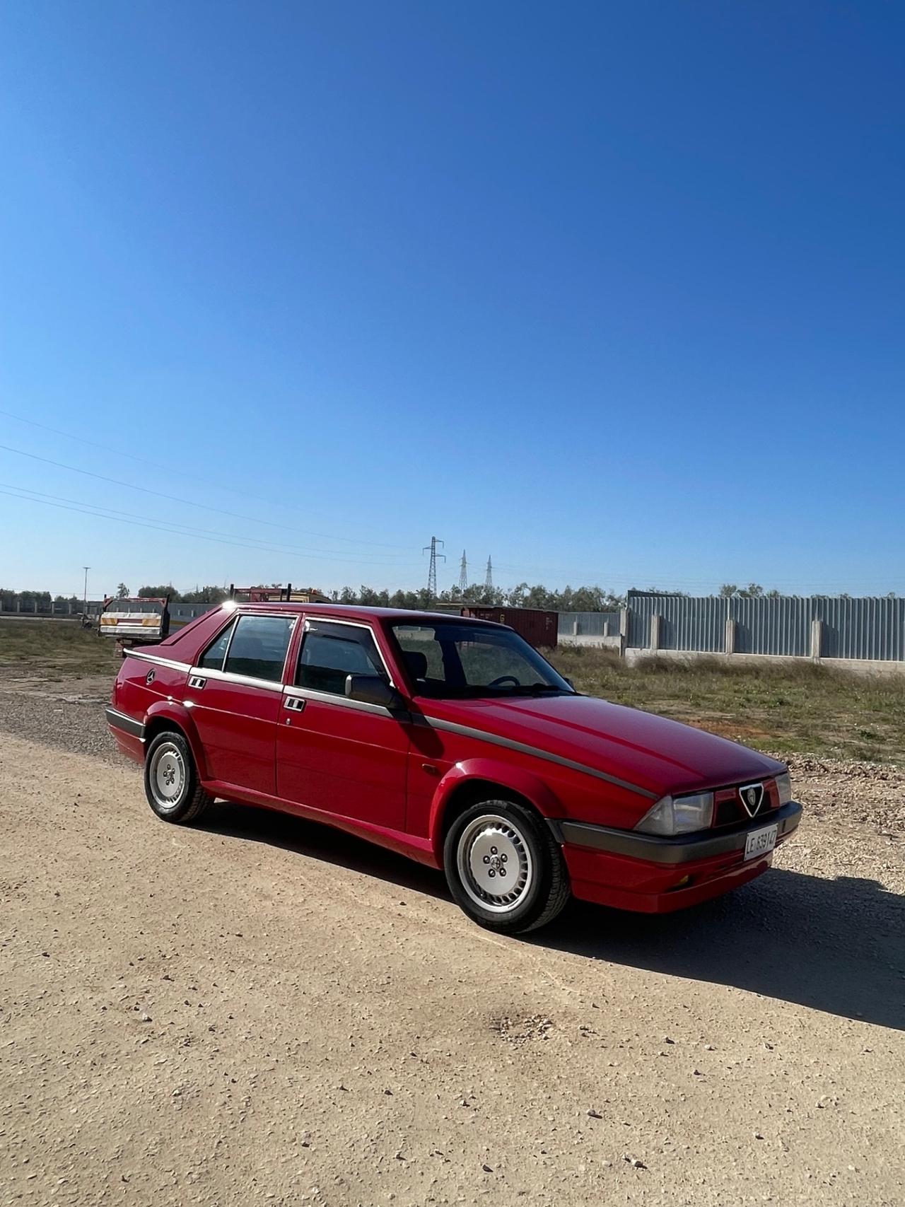 Alfa Romeo 75 2.0i Twin Spark PARI AL NUOVO