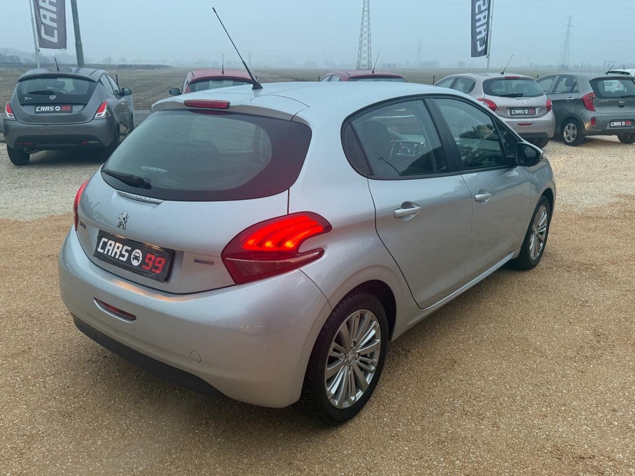 Peugeot 208 PureTech 82 5 porte Allure