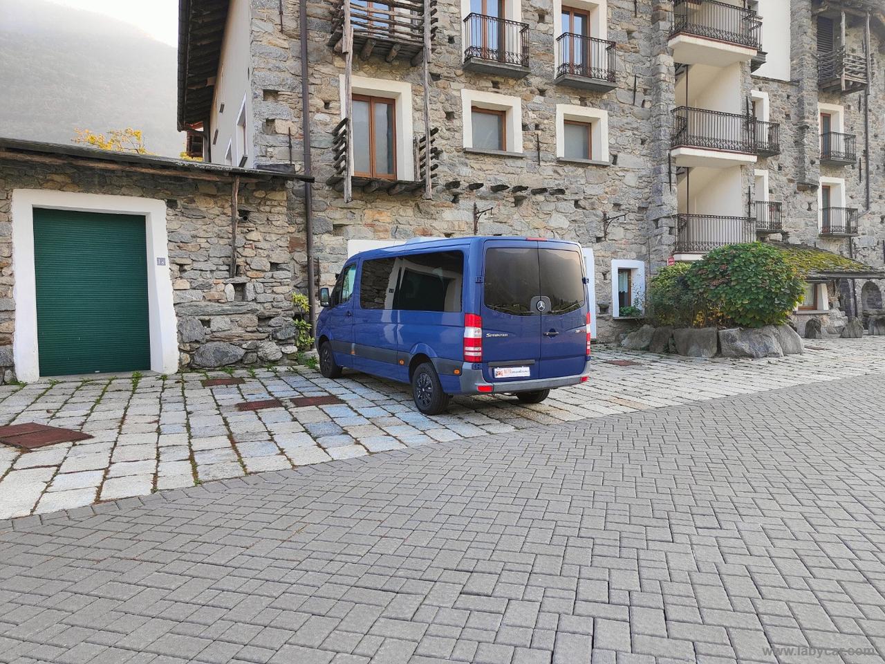 Sprinter 9 POSTI VETRI OSCURATI CLIMA SUPPLEMENTARE