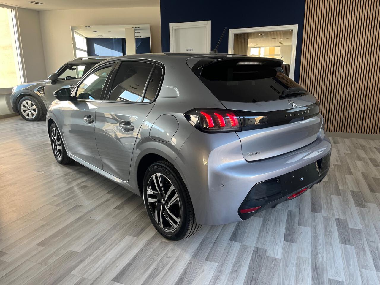 Peugeot 208 PureTech 100 Stop&Start 5 porte Allure