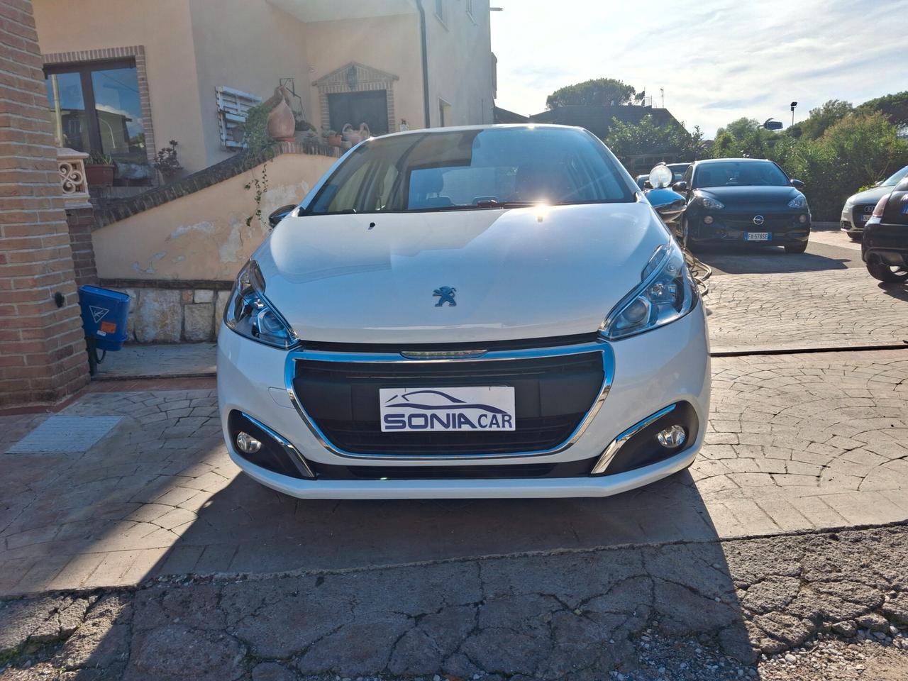 Peugeot 208 BlueHDi 75 5 porte Allure neopatentati