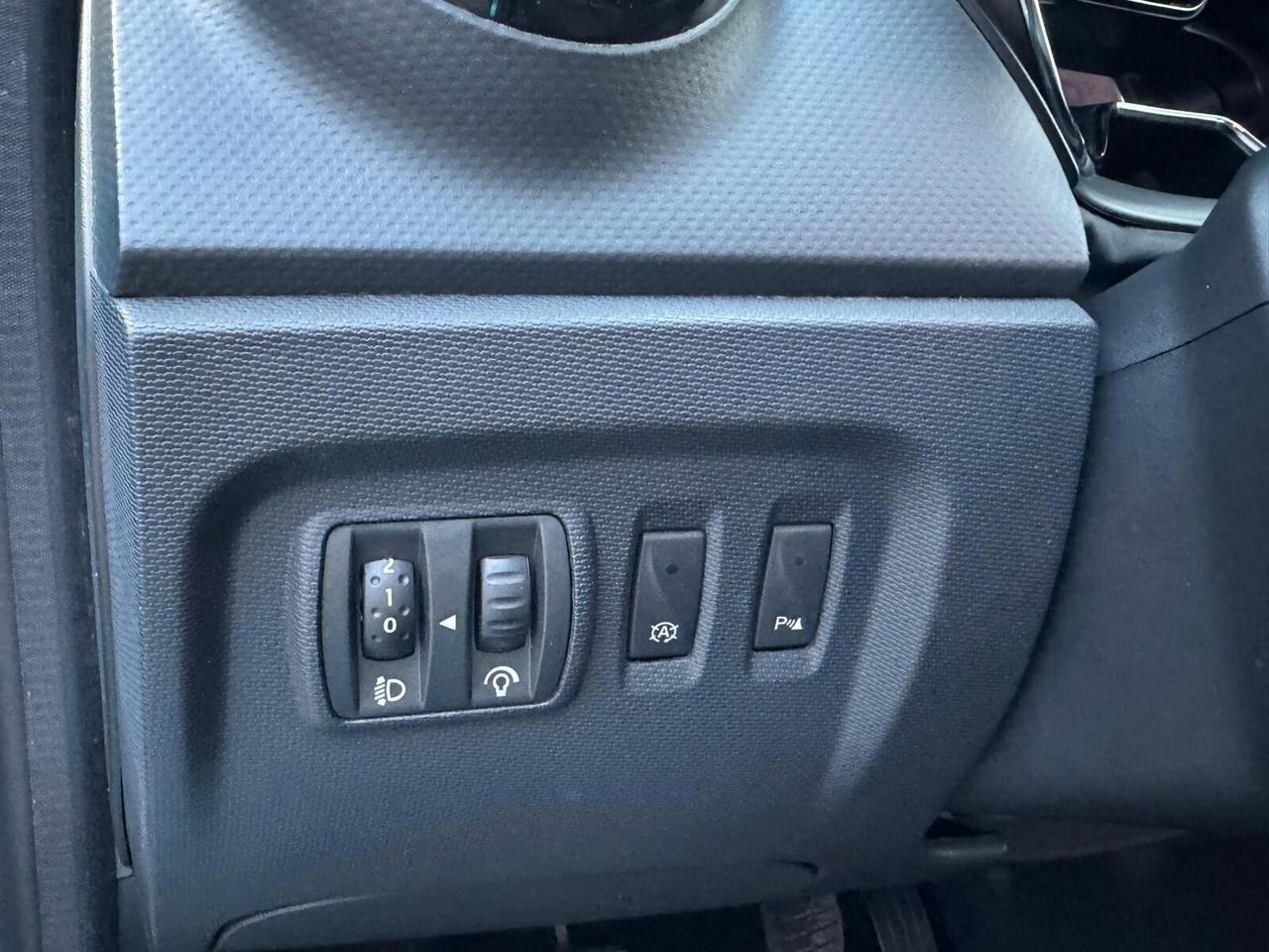 RENAULT CAPTUR 0.9 BENZ S&S 90CV 130000KM