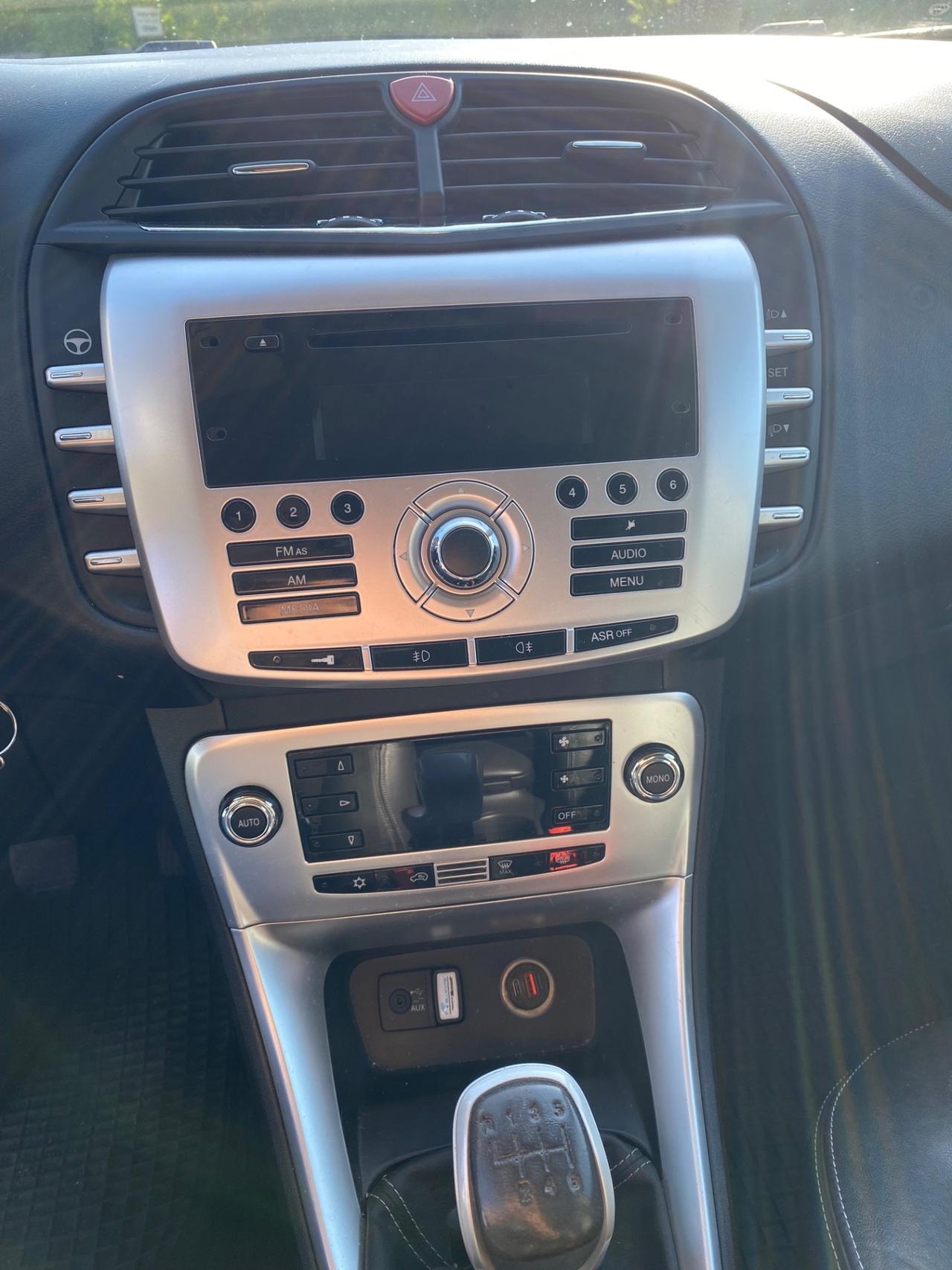 Lancia Delta 1.6 MJT DPF Silver