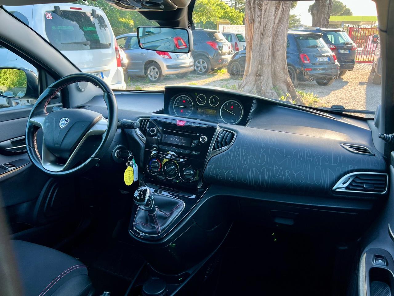 Lancia Ypsilon 1.2 69 CV EURO 6
