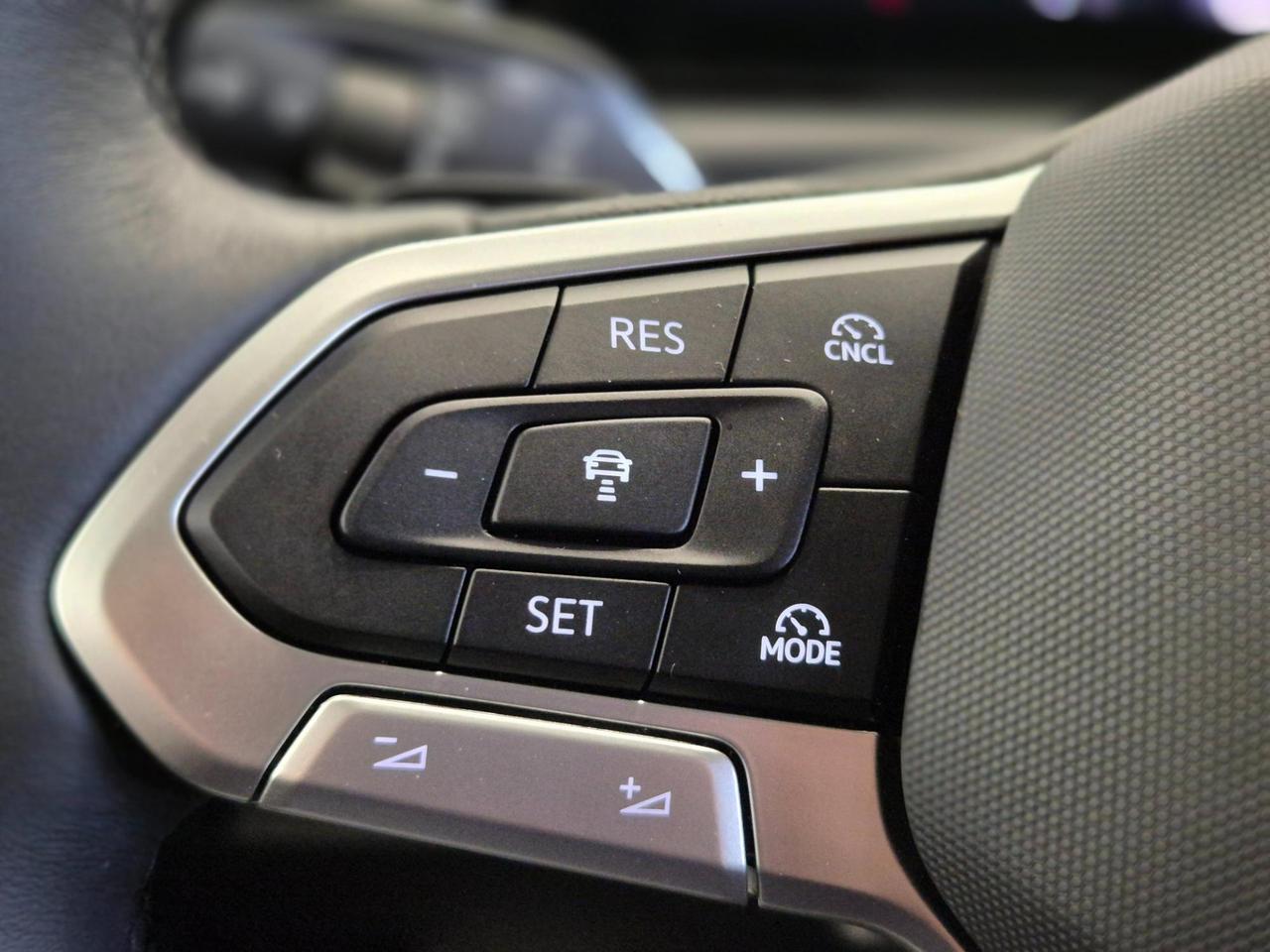 VOLKSWAGEN Tiguan 1.5 eTSI 150 CV ACT DSG Elegance N1 Autocarro