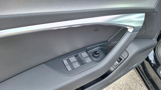AUDI A6 Avant 40 2.0 TDI quattro S Line Sport