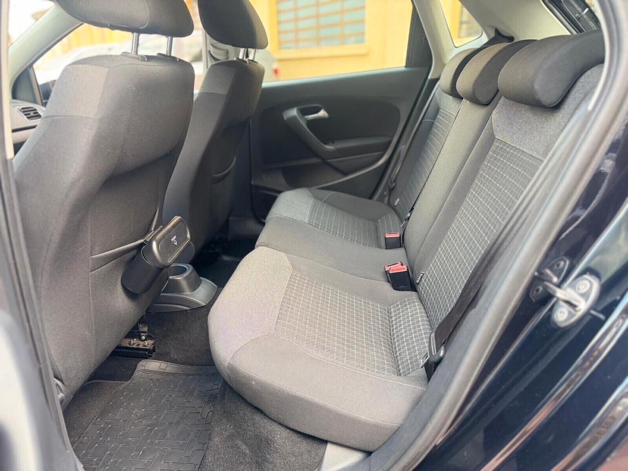 Volkswagen Polo 2017 1.4 Diesel CINGHIA FATTA