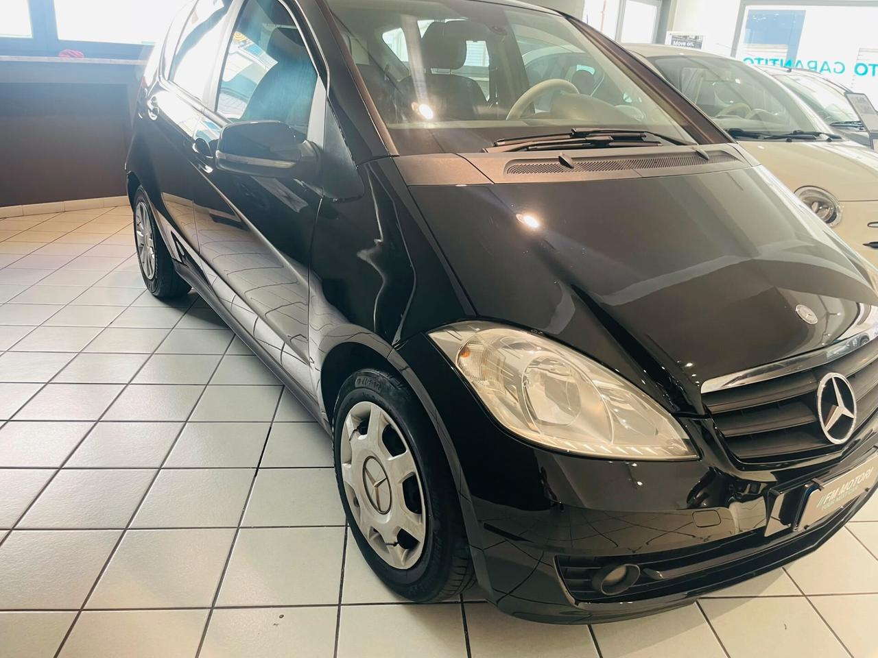 Mercedes-benz A 160 CDI BlueEFFICIENCY Coupé