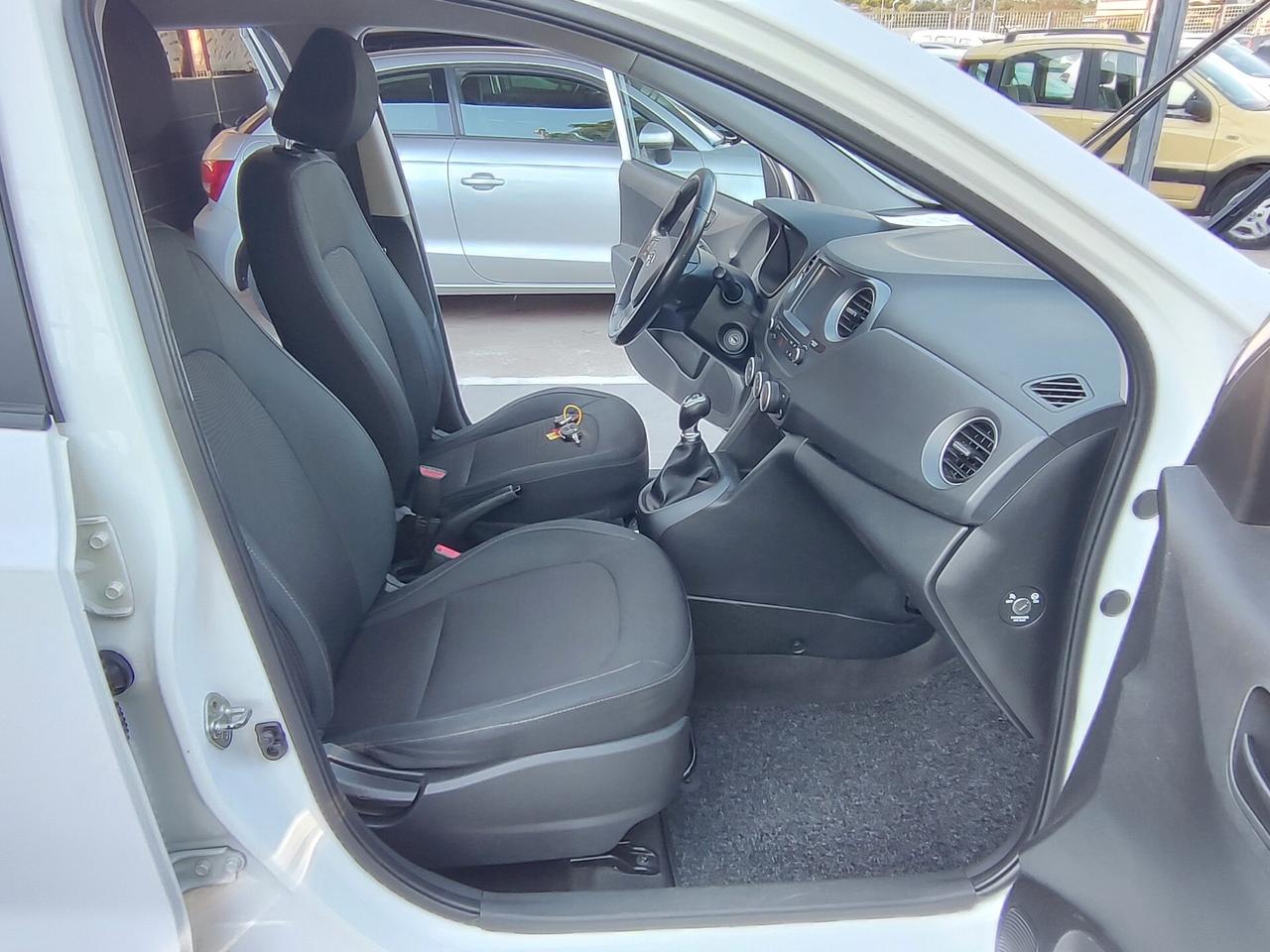 Hyundai i10 1.0 BENZINA E GPL DI SERIE Connectline