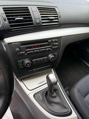 BMW 118 d AUTOM. 5p 2.0 Futura 143cv dpf NEOPATENTATI