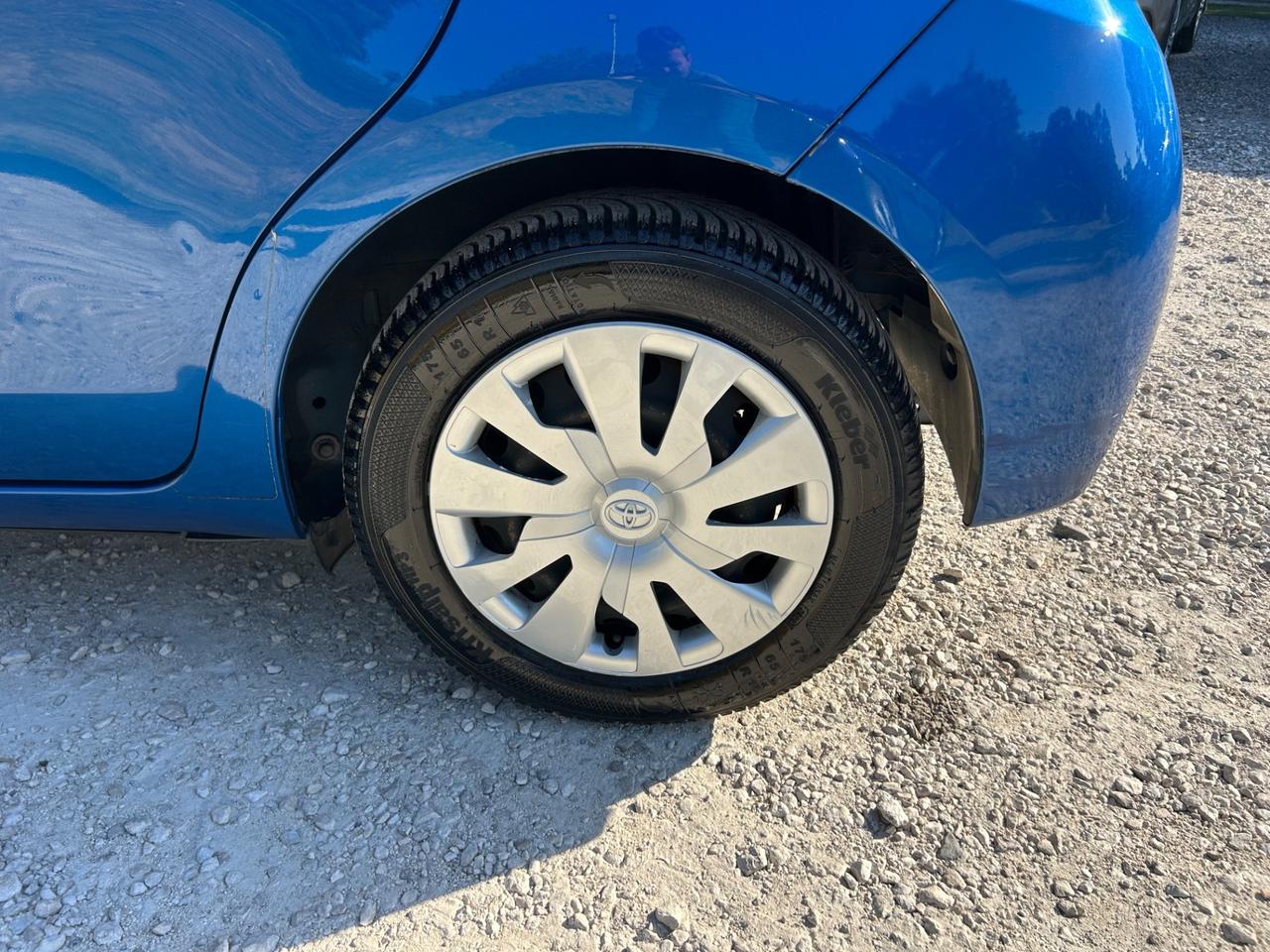 Toyota Yaris 1.5 Hybrid 5 porte Active neopatentati