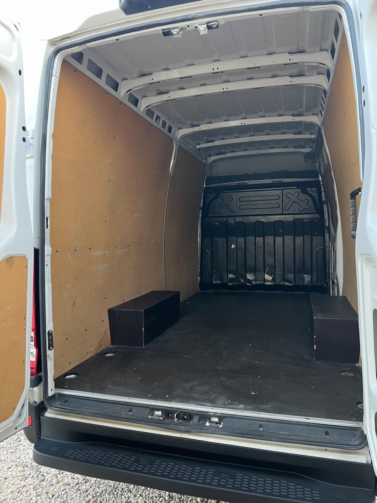 Iveco Daily L3H2 35-120 2.3 diesel
