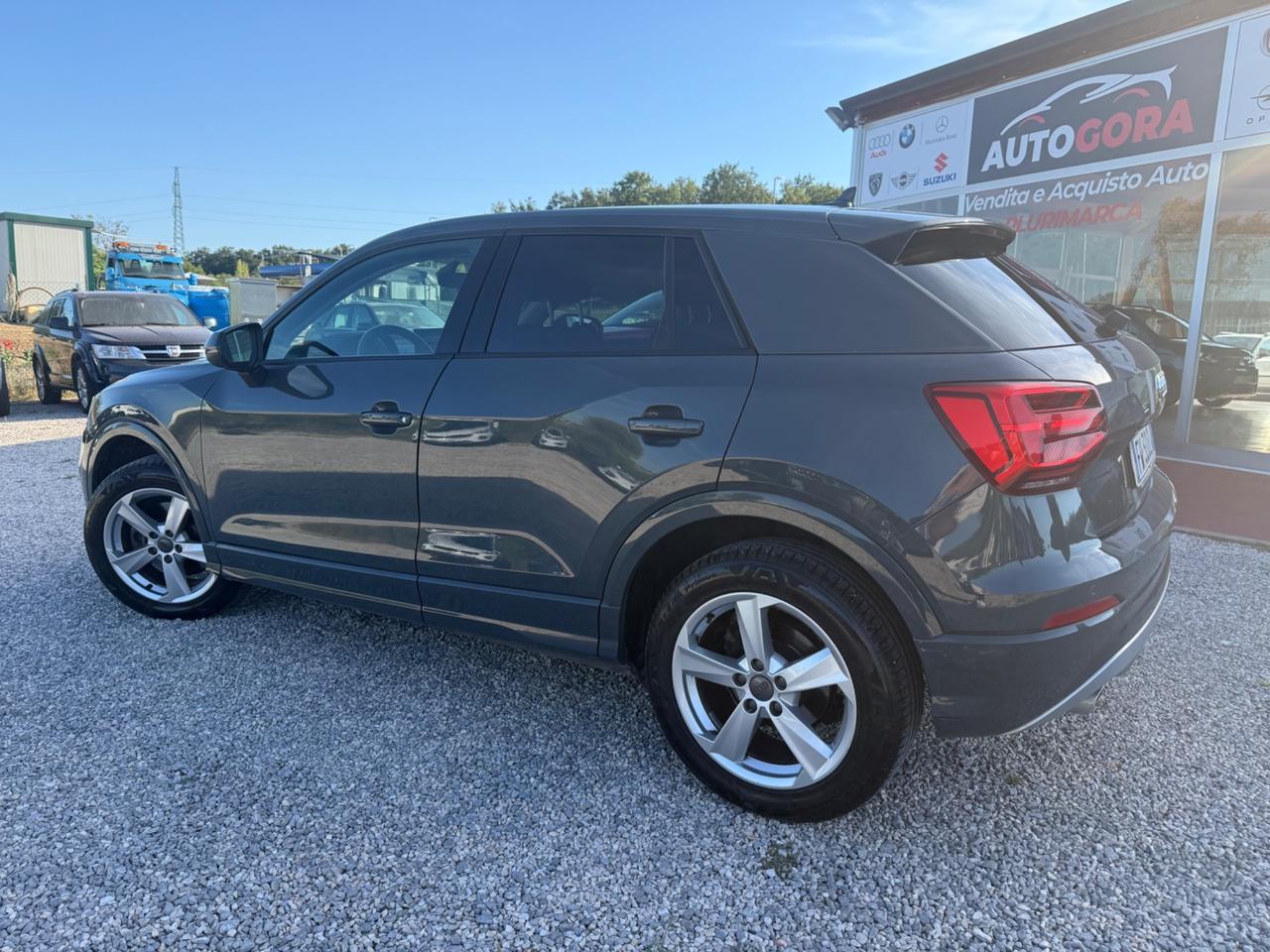 Audi Q2 30 TDI S tronic Identity Black