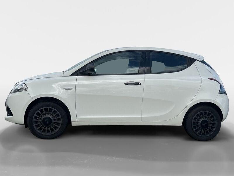 Lancia Ypsilon 1.2 69 CV 5 porte Silver