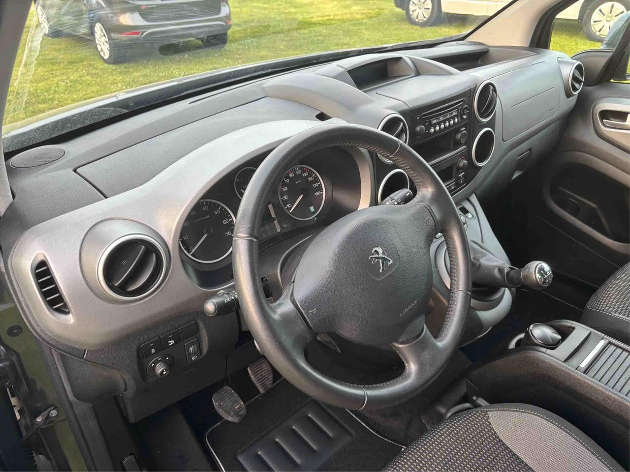 Peugeot Partner Tepee 1.6 HDi BlueHDi 75 Active