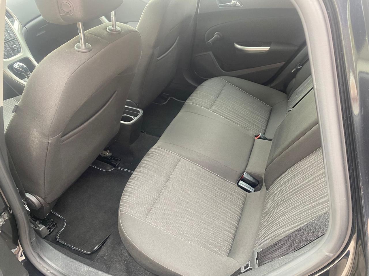 OPEL ASTRA 1.7 CDTI MOLTO BELLA CONDIZIONI DA VETRINA