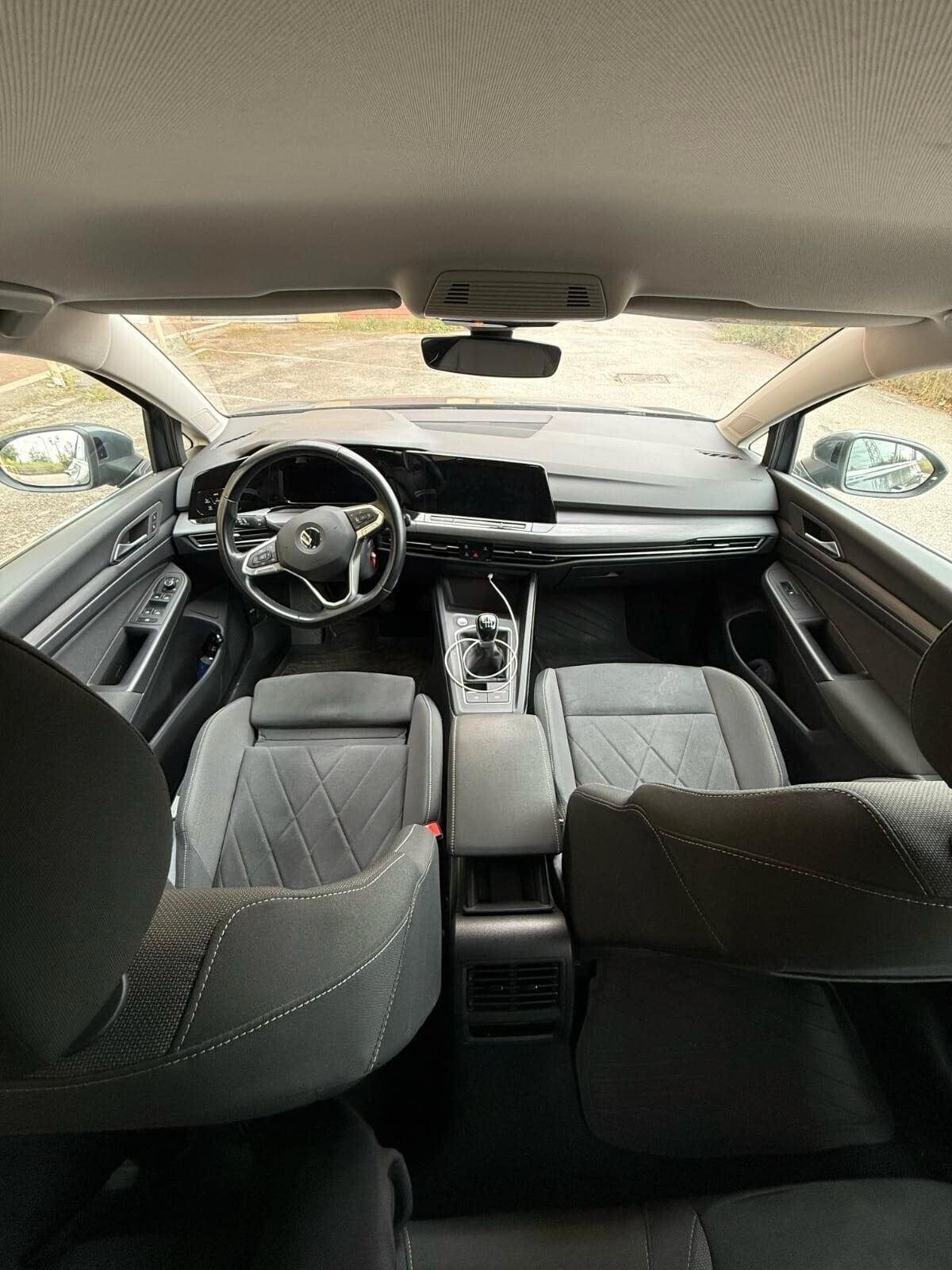 Volkswagen Golf 1.5 eTSI 130 CV EVO ACT DSG Life