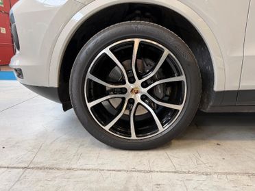 PORSCHE Cayenne Coupé Cayenne Coupé 3.0 V6 E-...