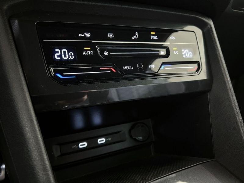 Volkswagen Tiguan Tiguan 2.0 tdi R-Line 150cv dsg