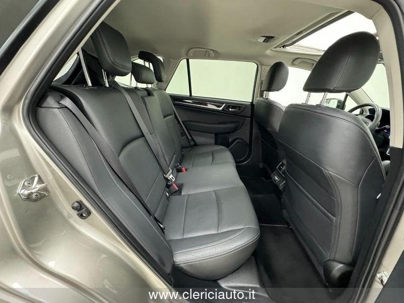 Subaru Outback 2.5i Lineartronic Premium (TETTO)