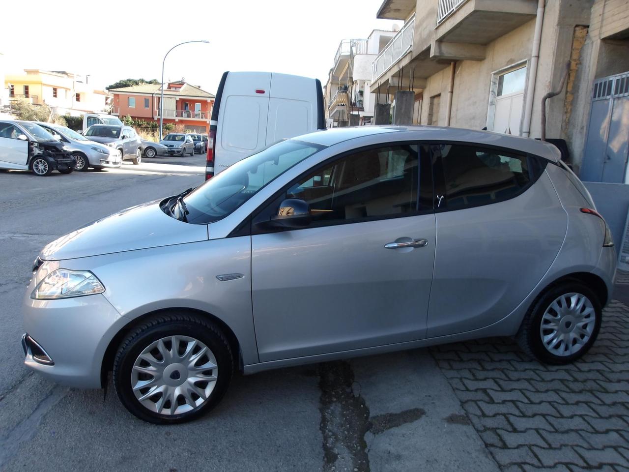 Lancia Ypsilon 5 Porte Ypsilon 1.3 mjt Silver s&s 95cv