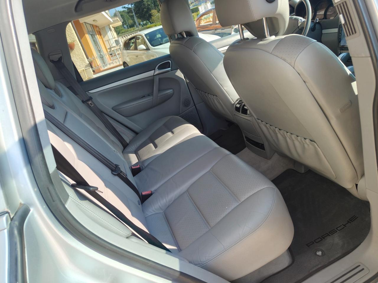 Porsche Cayenne 3.2 V6 cat
