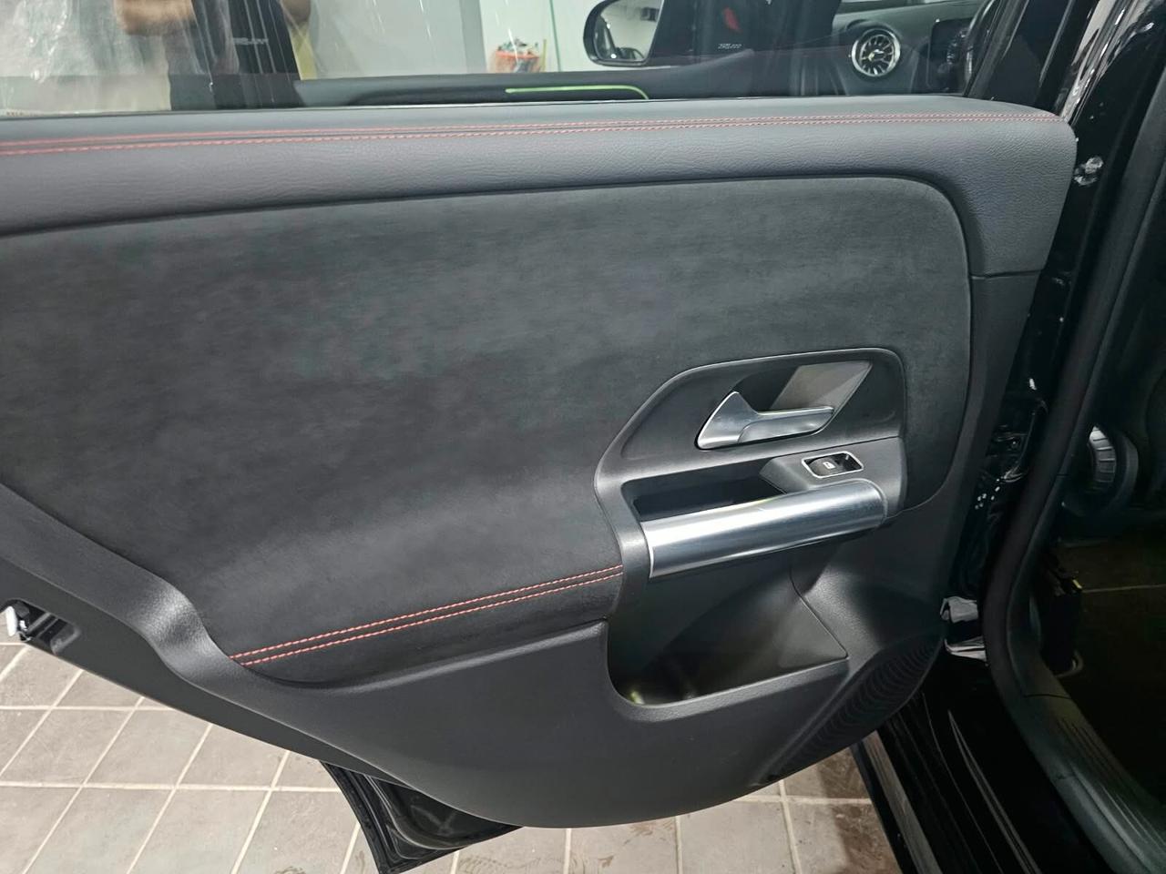 NUOVA MERCEDES-BENZ CLASSE B 180d 116CV PREMIUM AMG