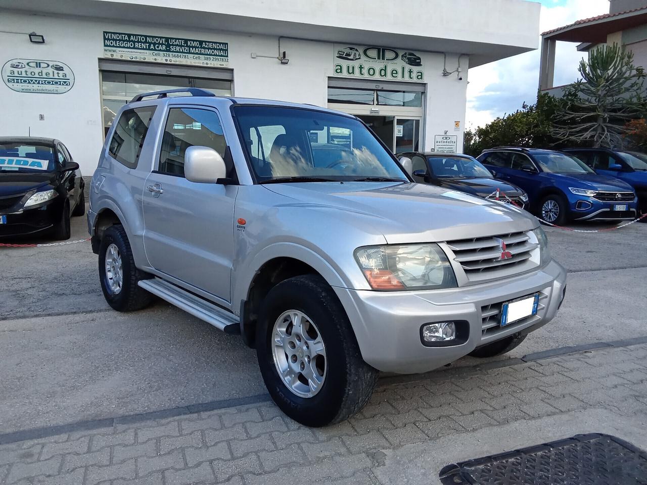 Mitsubishi Pajero 2.5 TDI 3p. GL Autocarro 5 posti