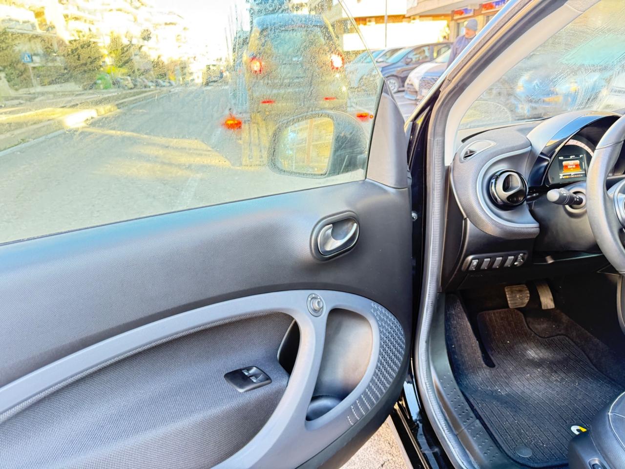 Smart ForTwo 90 0.9 Turbo Prime LED NAVI PANORAMA CERCHI 16 PELLE PDC BLUETOOTH BRACCIOLO