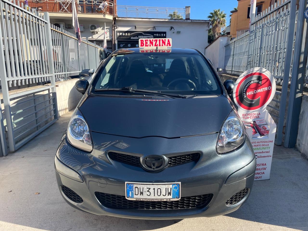Toyota Aygo 1.0 12V VVT-i 5 porte Sol