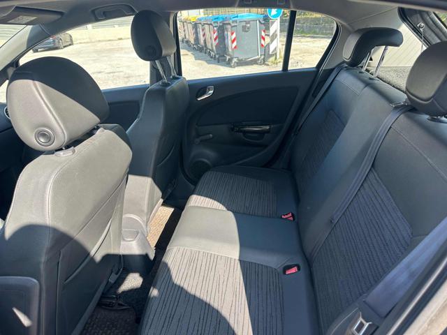 OPEL Corsa 1.2 5PSport Bellissima senza nessun lavoro da fare