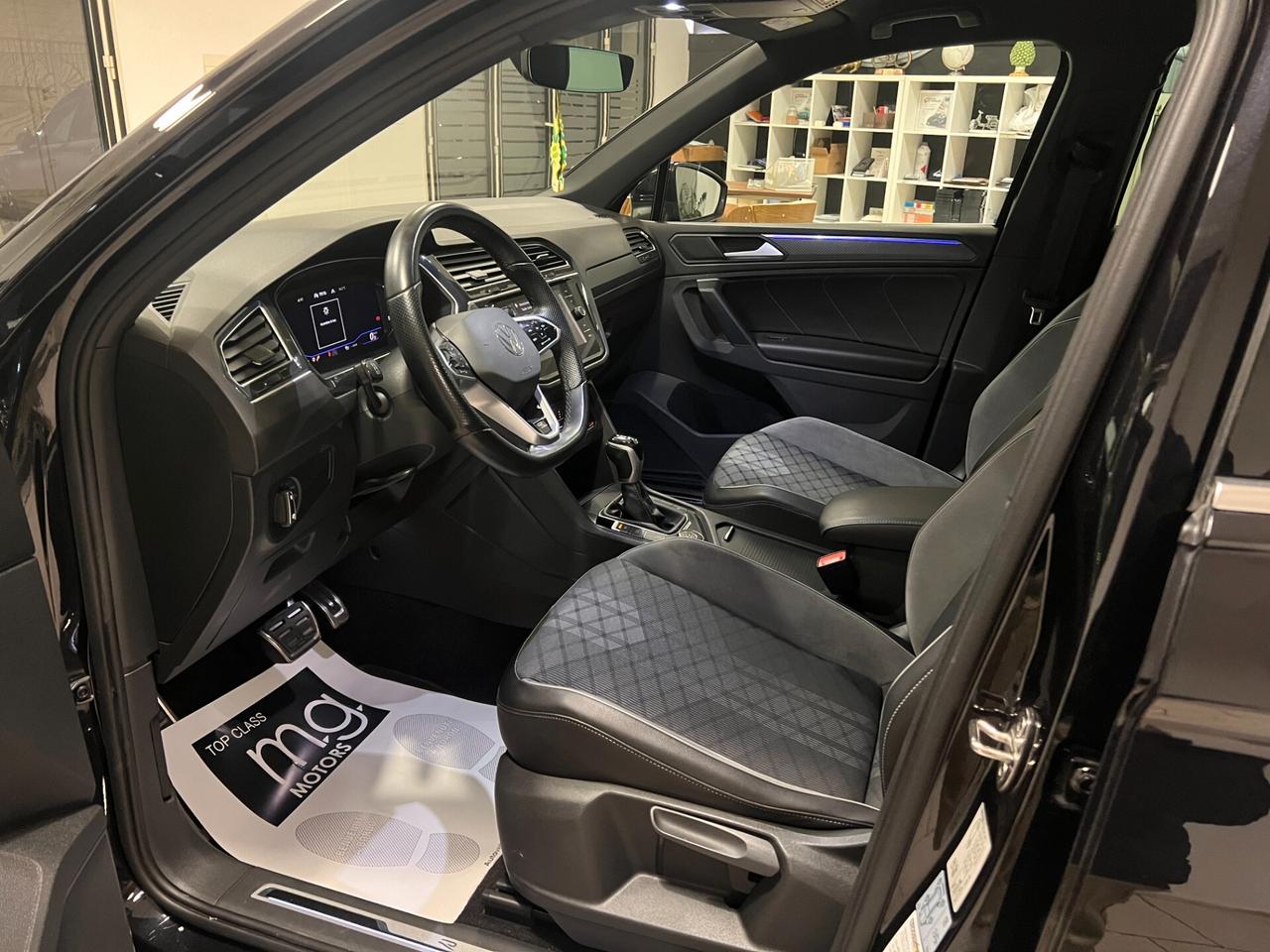 Volkswagen Tiguan 2.0 TDI 150CV 4MOT R-Line AMBIENT