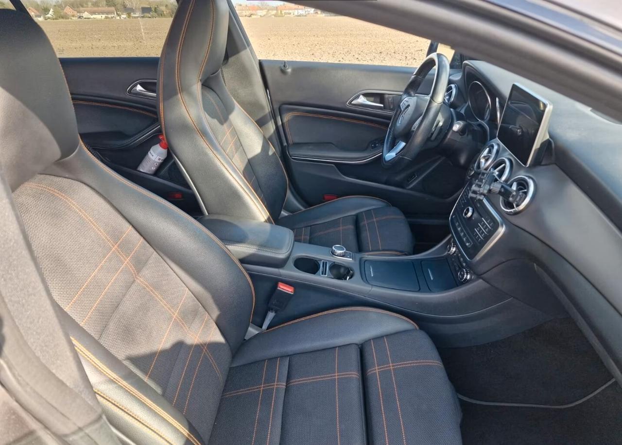 Mercedes-Benz CLA 200 d Automatik Shooting Brake Pano