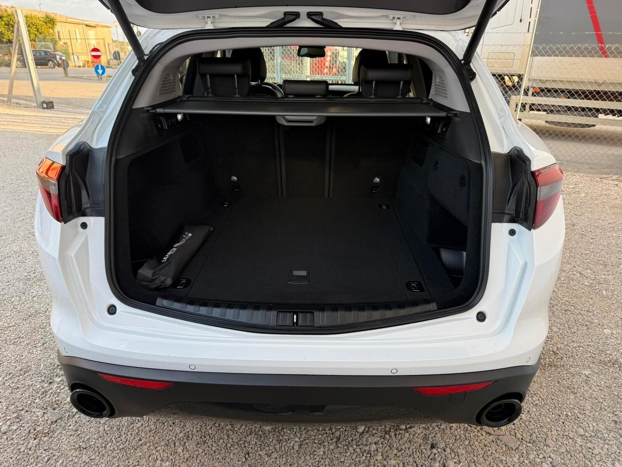 Alfa Romeo Stelvio 2.2 Turbodiesel 190 CV AT8 Q4 Sprint