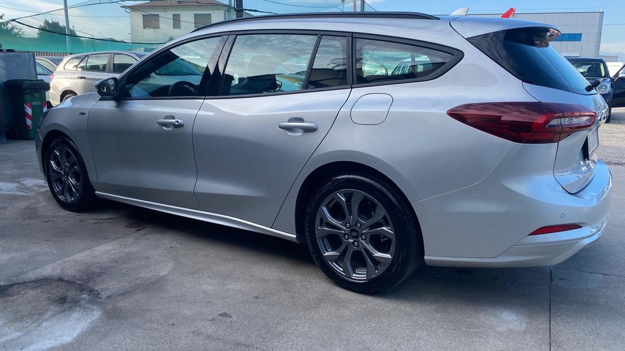 Ford Focus 1.0 EcoBoost Hybrid 125CV Powershift SW ST-Line Design