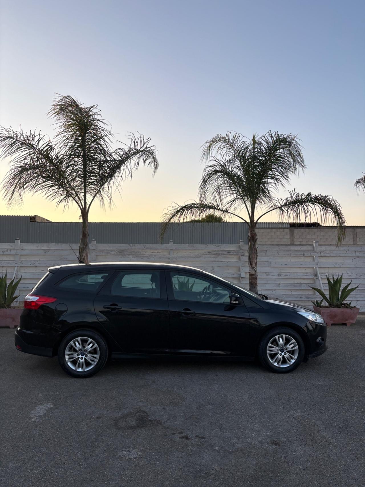 Ford Focus 1.6 diesel con motore eccellente in pronta consegna