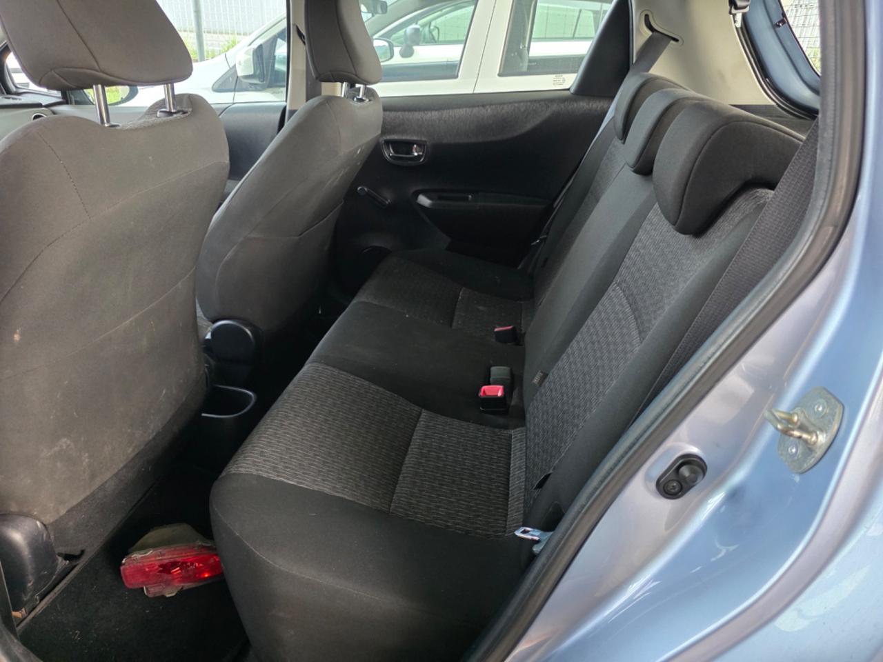 Toyota Yaris 1.0 5 porte Active