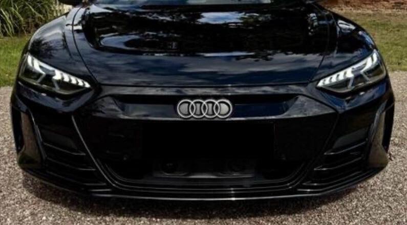 Audi RS E-tron GT-600 CV-sedili massagg. e climatizz.