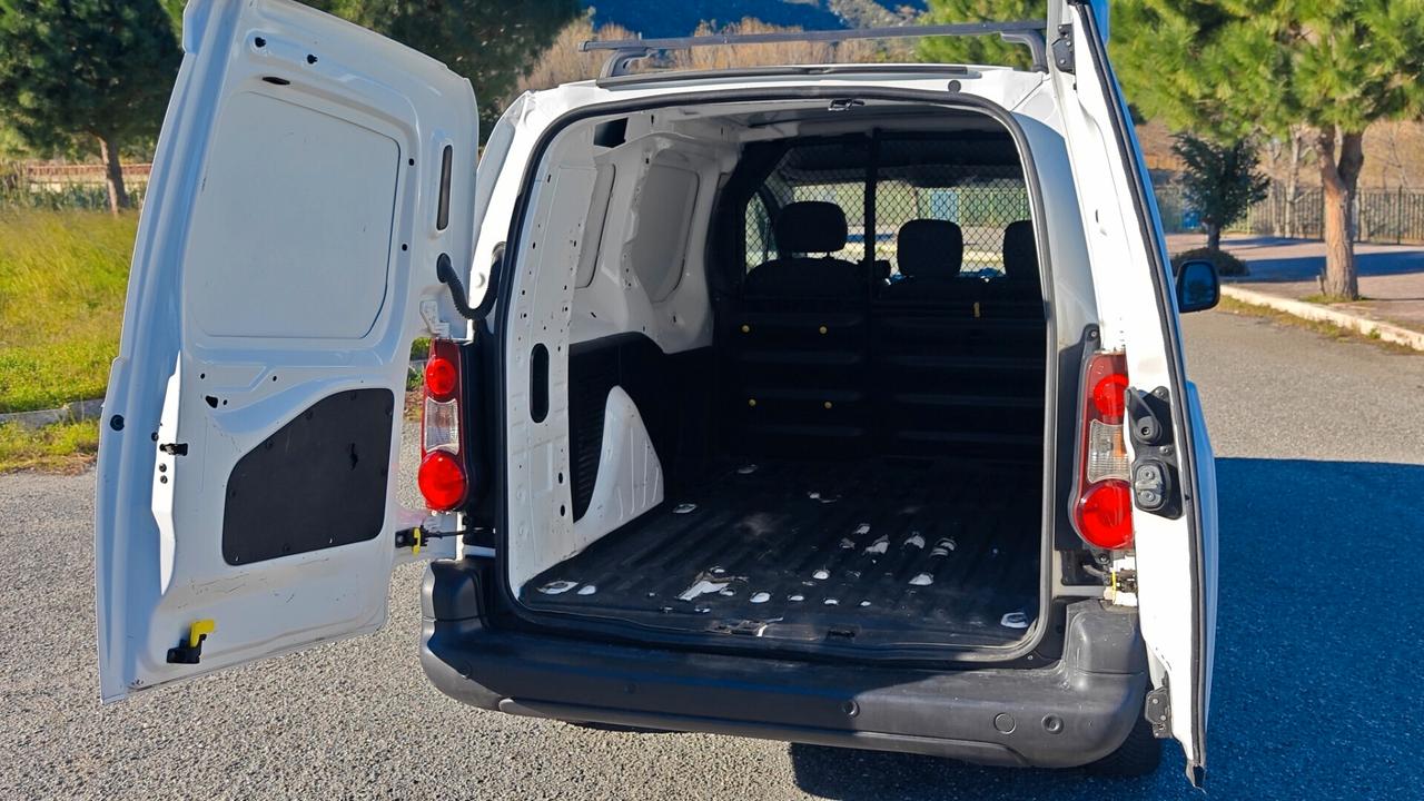 Citroen Berlingo 1.6 HDi 90 Van 3 posti Club L2