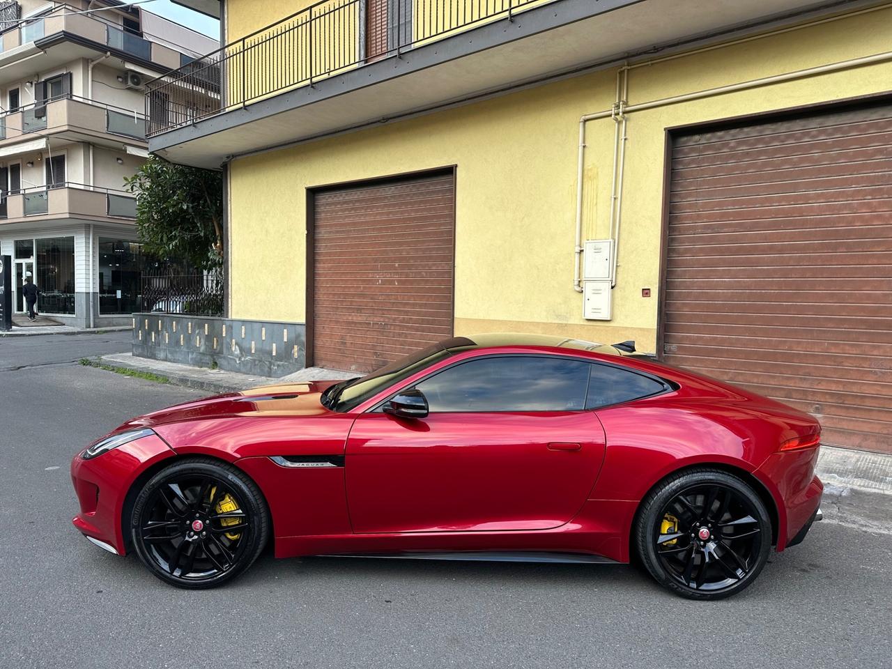 Jaguar F-Type R 550cv V8 UNica