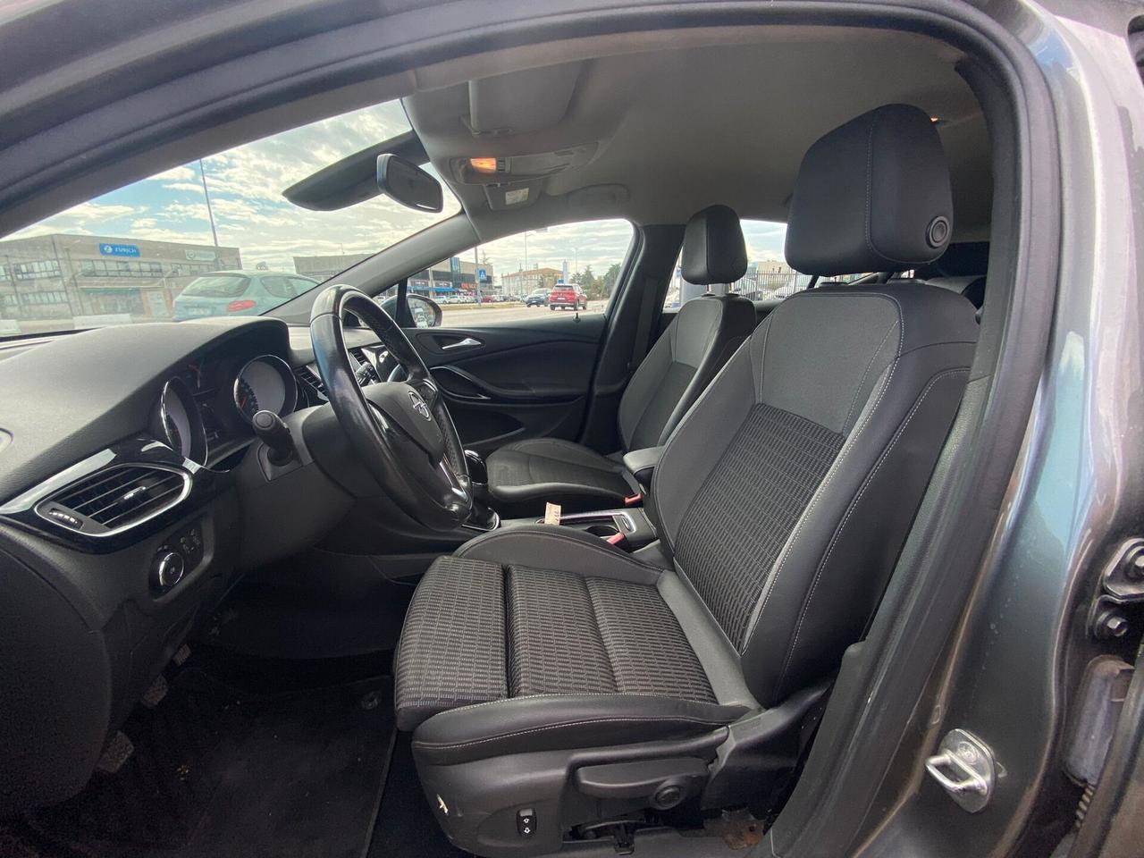 Opel Astra 1.2 Turbo 130 CV S&S 5 porte Business Elegance