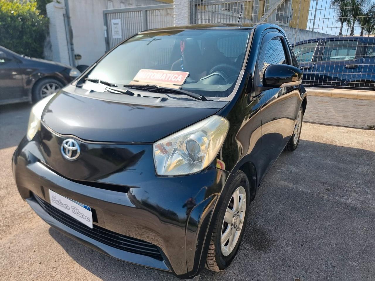 Toyota iQ 1.0 BENZINA AUTOMATICA 4 POSTI