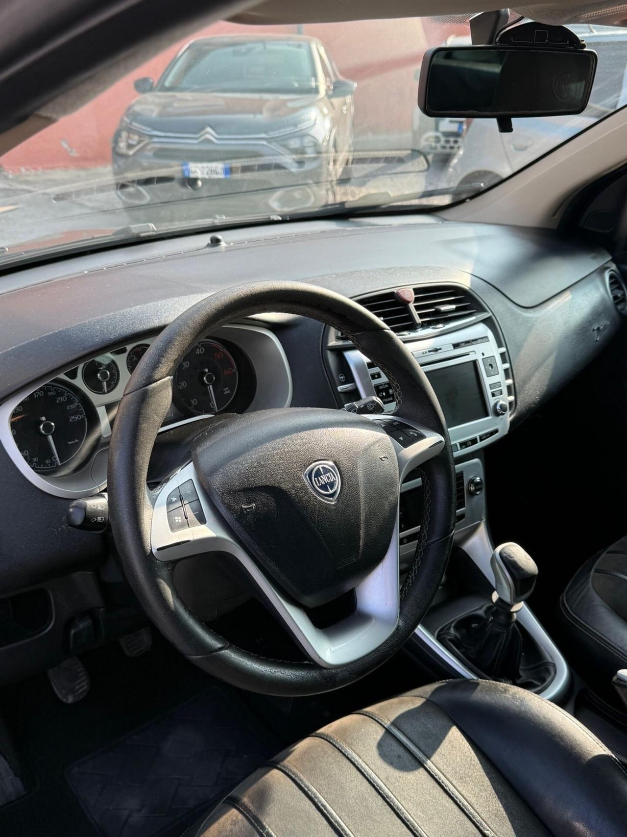 Lancia Delta 2.0 MJT DPF Executive