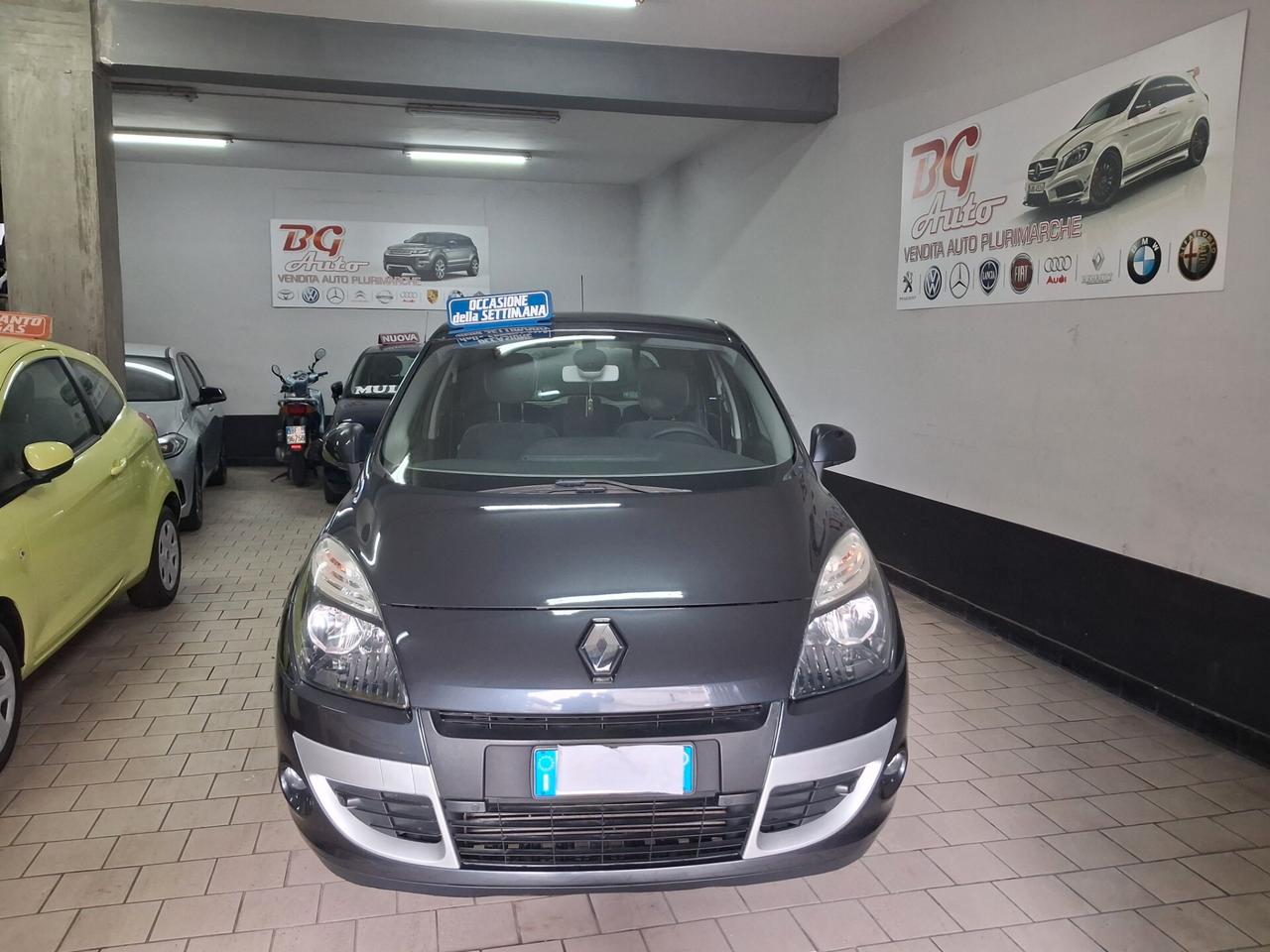 Renault Scenic X-Mod 1.5 dCi unico prop 2011