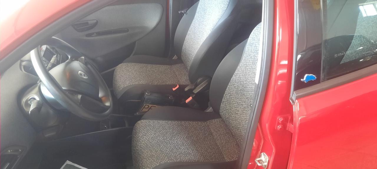 Lancia Ypsilon 1.2 69 CV 5 porte S&S Gold anno 2019