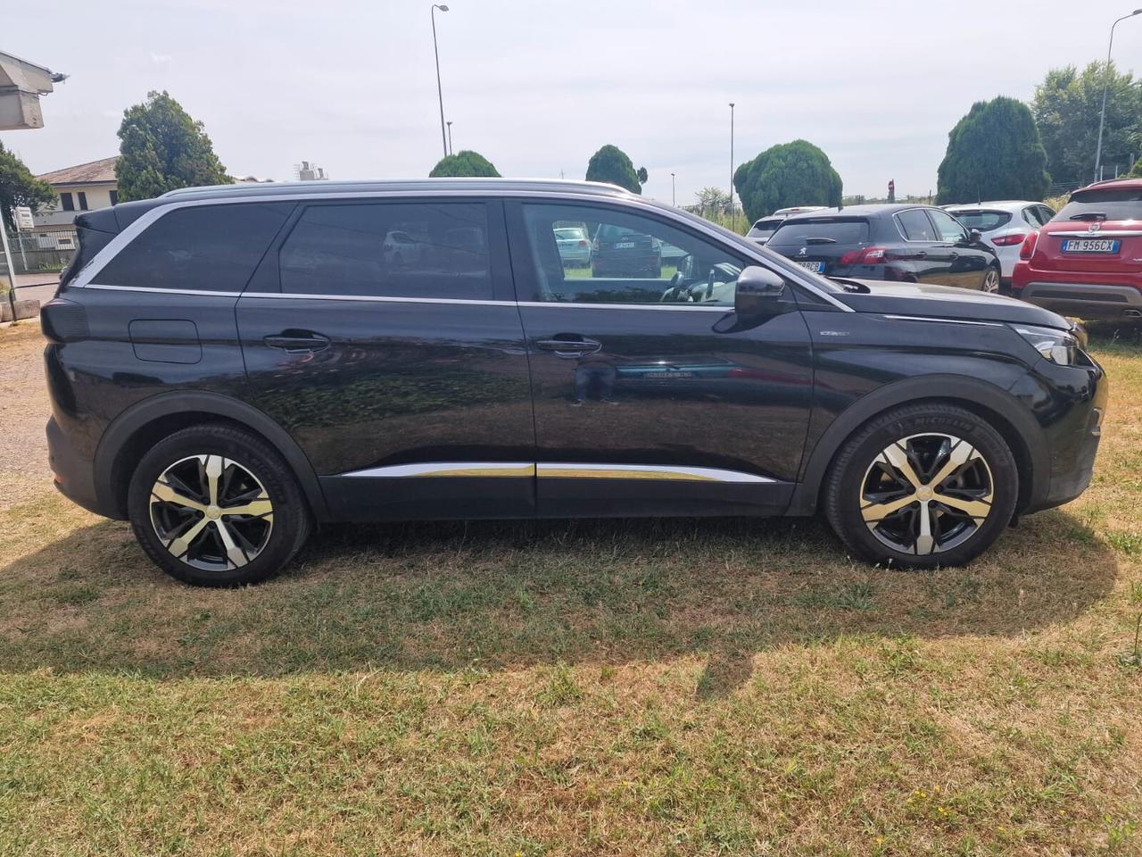 Peugeot 5008 GT Line DISTRIBUZIONE NUOVA